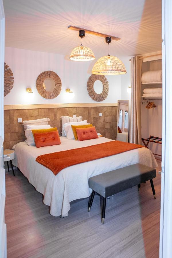 Hotel Des Dauphins Bourgoin-Jallieu Zewnętrze zdjęcie