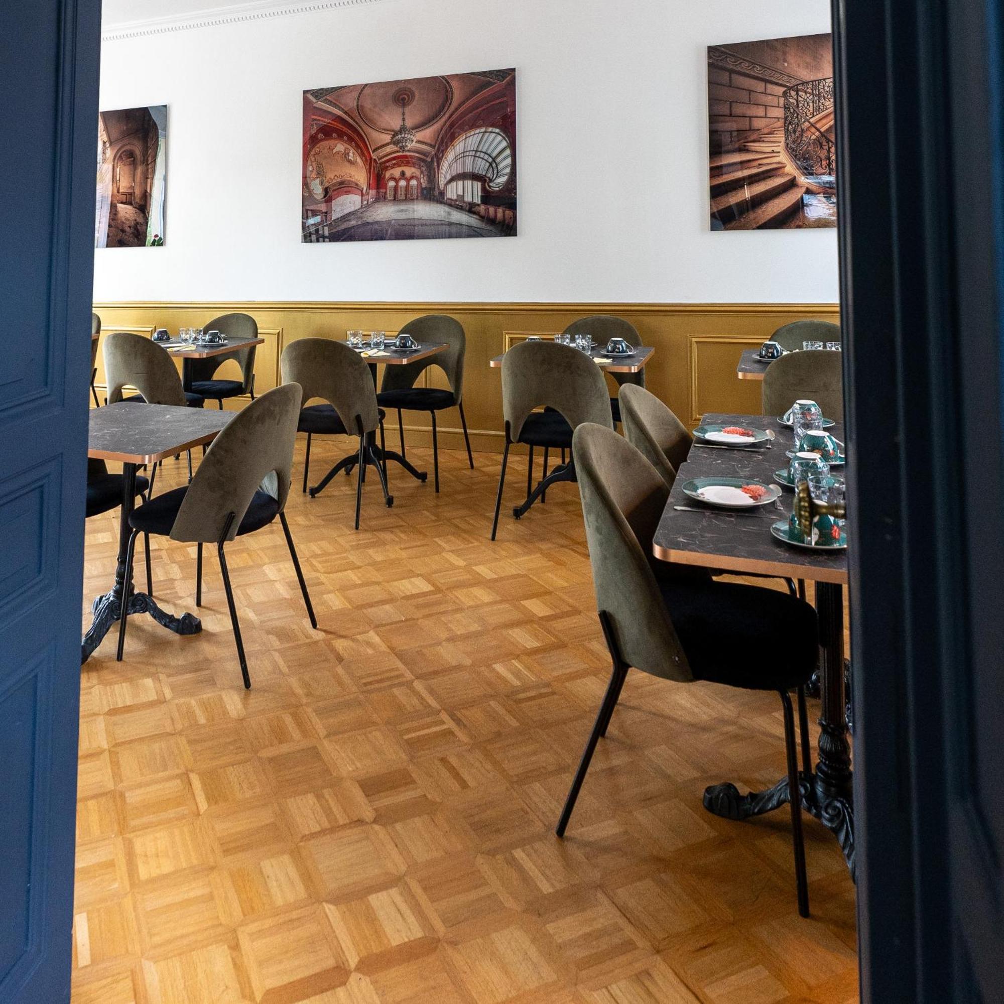 Hotel Des Dauphins Bourgoin-Jallieu Zewnętrze zdjęcie